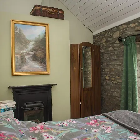 Nyaraló Hillside View By Trident Homes *